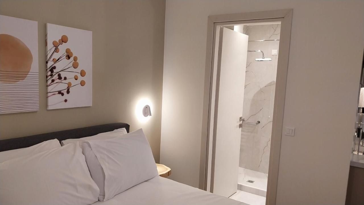 Uni Island - City Heart Suites 이라클리온 외부 사진