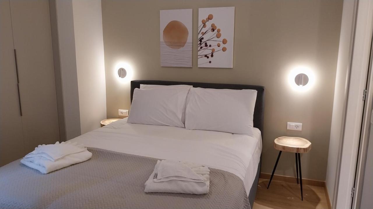 Uni Island - City Heart Suites 이라클리온 외부 사진