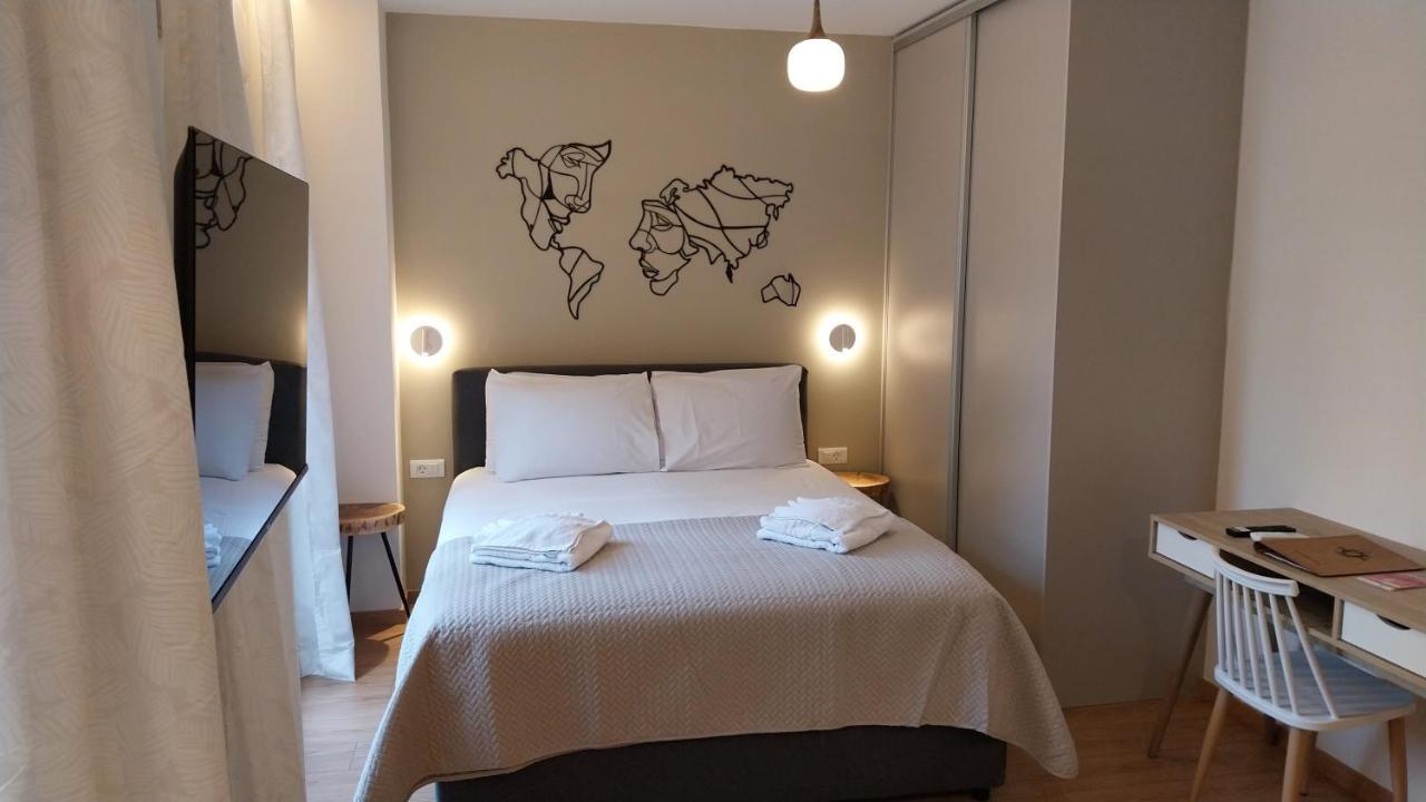 Uni Island - City Heart Suites 이라클리온 외부 사진